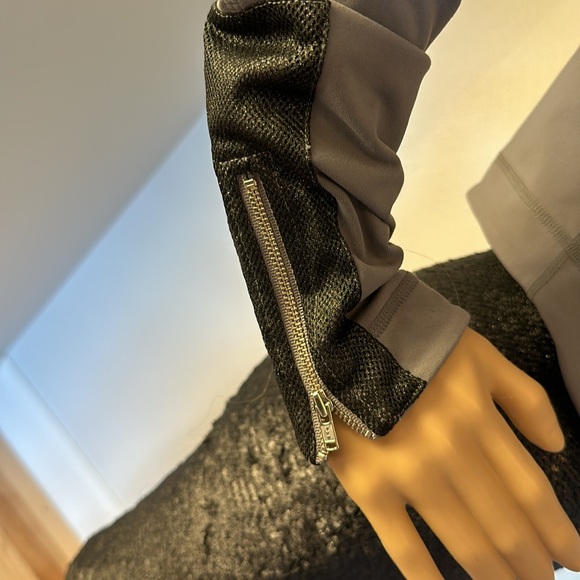 Bodyrock Sports Bomber jacket with shoulder details - Picture 4 of 7